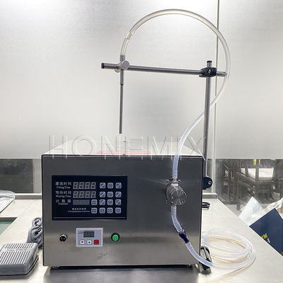 Máquinas de enchimento de líquido robustas de banco de aço inoxidável semiautomáticas