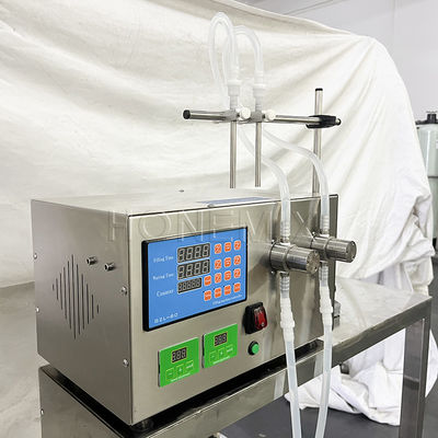 Máquina de enchimento de garrafas pequenas de escritório Máquina de enchimento de ampolas de plástico de cabeça dupla