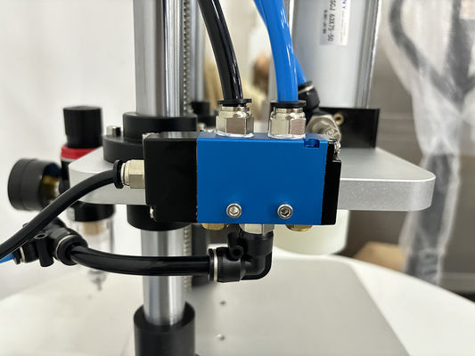 Máquina de fecho de garrafas semiautomática Pneumática