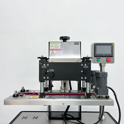 Máquina elétrica automática de enchimento de garrafas a parafuso de quatro rodas