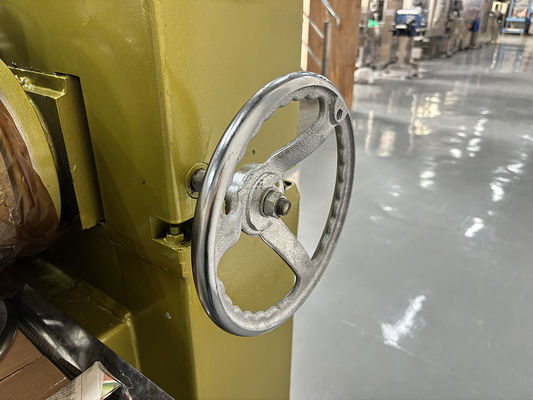 Equipamento de moagem de batom de três rolos Plataforma de arrefecimento de batom